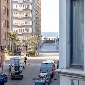 Appartement Spacious Closeby The Sea Up To 6 People!, Oostende